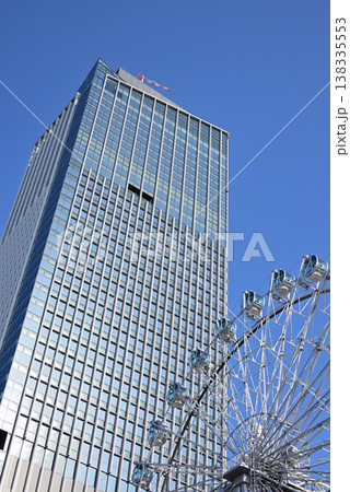 名古屋・栄の街並み サンシャインサカエの観覧車とザ・ランドマーク名古屋栄3 138335553