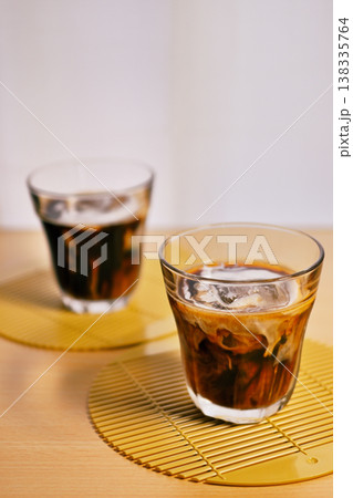 夏はアイスコーヒー 138335764