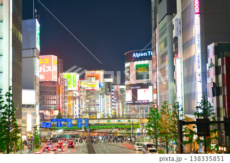 【東京都】5月・西新宿の街風景 【東京都】5月・西新宿の街風景 138335851