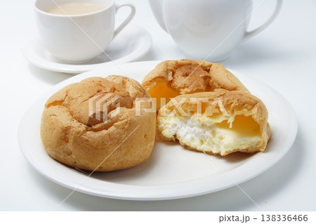 おいしいシュークリーム 138336466