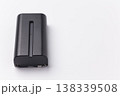 カメラ等のデジタル機器用バッテリー 白背景 138339508