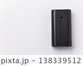カメラ等のデジタル機器用バッテリー 白背景 138339512