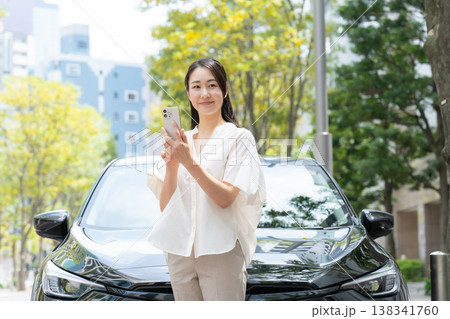 女性 車 スマホ ライドシェア 女性 車 スマホ ライドシェア 138341760
