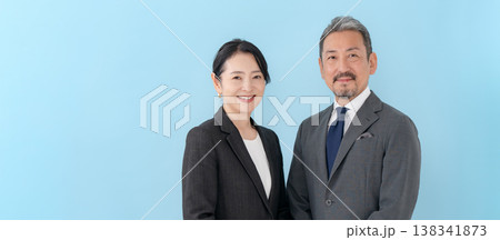 ビジネス　男女 138341873