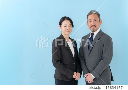 ビジネス 男女 ビジネス 男女 138341874