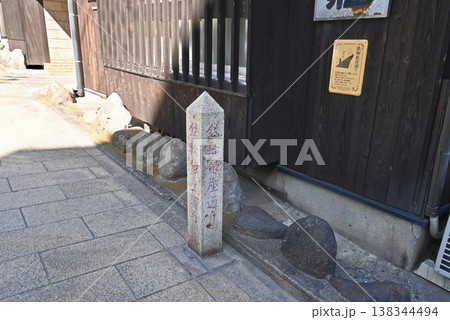 【大分県別府市】鉄輪温泉・鉄輪銀座通りの石柱 138344494