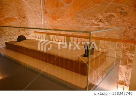 ツタンカーメン王墓 ミイラ 王家の谷 ツタンカーメン王墓 ミイラ 王家の谷 138345740