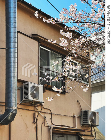 古いアパート、日本家屋 138346696