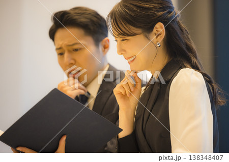 ホテルのレストランのカップル　　　 138348407