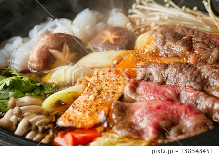 すき焼き 138348451