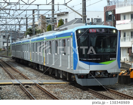 東武鉄道80050型(大宮公園駅にて撮影) 東武鉄道80050型(大宮公園駅にて撮影) 138348989