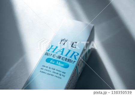 男性用育毛剤の箱 男性用育毛剤の箱 138350539