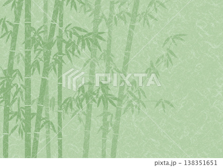 竹林のシルエットと和紙の背景素材。緑色の雲竜紙、右側に広い余白のある和風横型デザイン 138351651