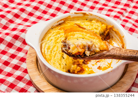 シェパーズ&コテージパイShepherd's pie and cottage pie シェパーズ&コテージパイShepherd's pie and cottage pie 138355244