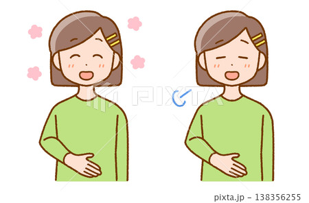 お腹に手を当てる女子小学生｜生理・便秘・健康 138356255