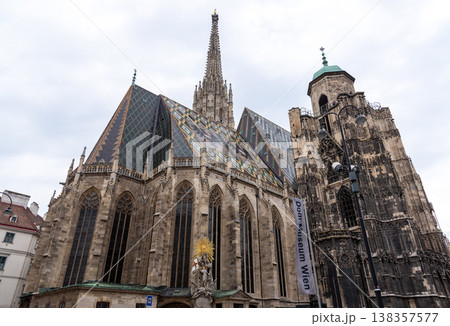 St. Stephen Cathedral Stephansdom in Stephansplatz in Vienna, Austria St. Stephen Cathedral Stephansdom in Stephansplatz in Vienna, Austria 138357577