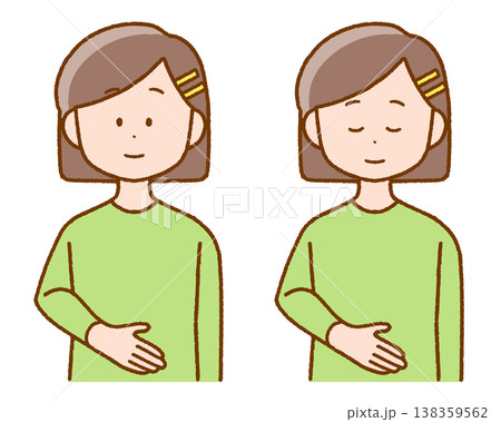 お腹に手を当てる小学生の女の子｜思春期・健康・保健 138359562