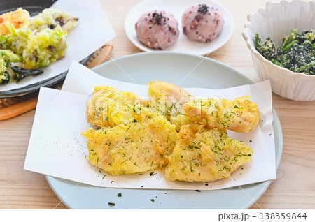 筍の煮物の磯辺揚げ 138359844
