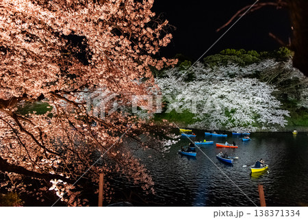 夜桜　～東京・千鳥ヶ淵・16～ 138371334