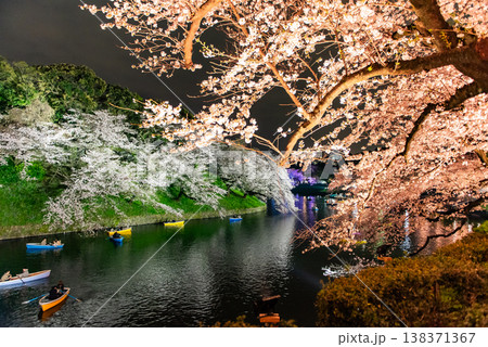 夜桜　～東京・千鳥ヶ淵・34～ 138371367