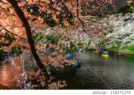 夜桜　～東京・千鳥ヶ淵・47～ 138371379