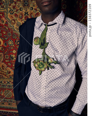 Traditional style merged with botanical fashion elements 138372109