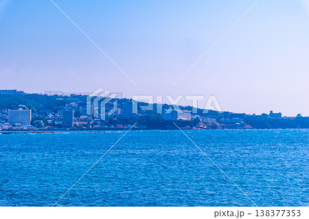 南紀白浜の海岸と温泉街 138377353