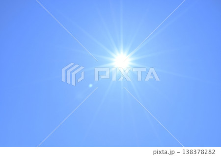 青空と太陽 直射日光 ( fix撮影 ) 青空と太陽 直射日光 ( fix撮影 ) 138378282