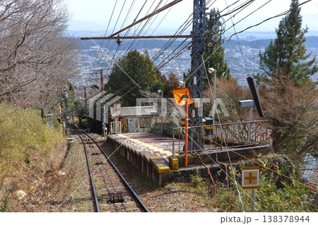 生駒ケーブルの秘境駅 梅屋敷駅(奈良県生駒市) 生駒ケーブルの秘境駅 梅屋敷駅(奈良県生駒市) 138378944