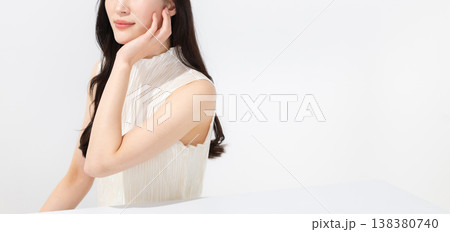 女性のスキンケアイメージ 138380740