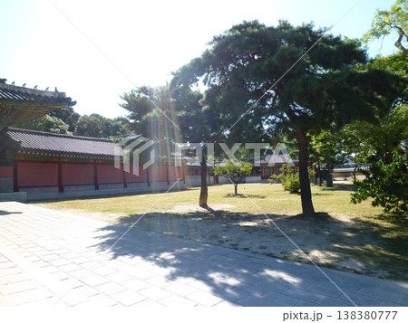 韓国　晶徳宮　敦化門 138380777