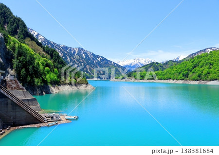 5月の黒部ダム　　　信州の自然　　　信州の風景　　　信州の景色 138381684
