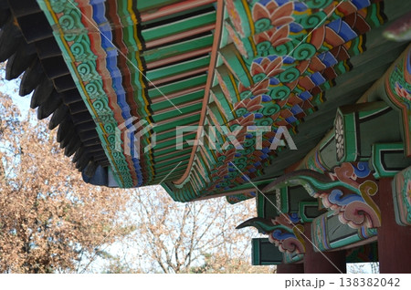 韓国　広州市　南漢山城行宮周辺の風景 138382042
