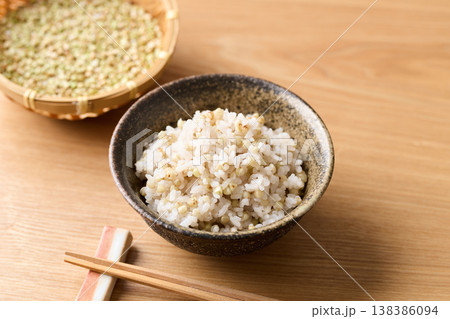 そばの実ご飯 138386094
