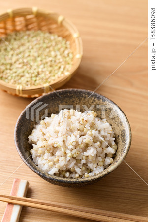 そばの実ご飯 138386098