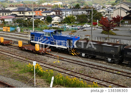 三陸鉄道リアス線の最南端駅 盛駅の石灰石輸送列車 三陸鉄道リアス線の最南端駅 盛駅の石灰石輸送列車 138386303
