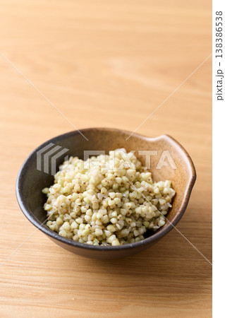 茹でたそばの実 茹でたそばの実 138386538