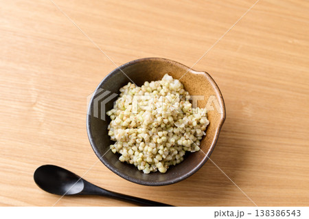 茹でたそばの実 138386543