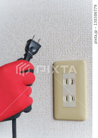 コンセント　家の電気設備　イメージ 138386779