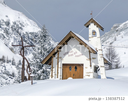 small white church of falzarego pass dolomites winter season small white church of falzarego pass dolomites winter season 138387512