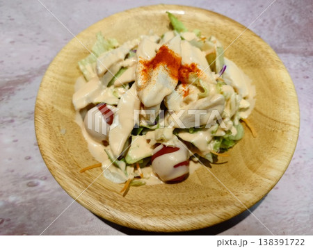 チキンのサラダ チキンのサラダ 138391722