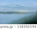 雲海に包まれる気仙沼市の大島亀山 138392594