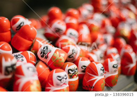 Daruma dolls in Katsuo Ji temple 138396015