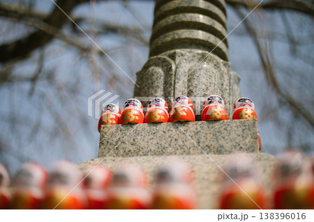 Daruma dolls in Katsuo Ji temple 138396016