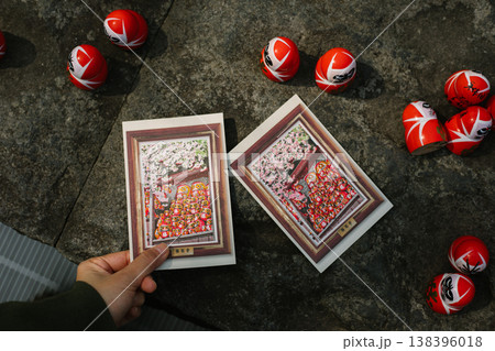 Daruma dolls in Katsuo Ji temple 138396018