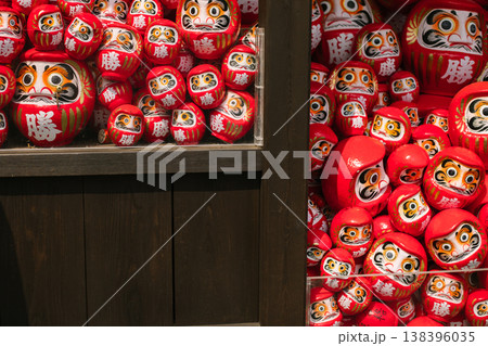 Daruma dolls in Katsuo Ji temple 138396035