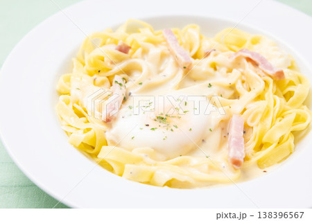 美味しいカルボナーラ 138396567
