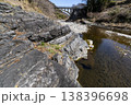 宮室の逆転層 138396698