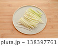 大根の皮の千切り 138397761