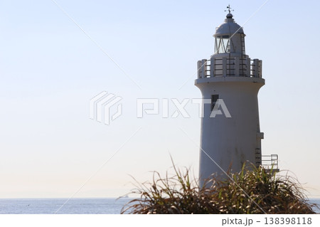 伊良湖岬灯台（愛知県田原市）・夏の夕方 138398118